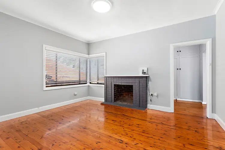 Second view of Homely house listing, 192 Flagstaff Road, Lake Heights NSW 2502