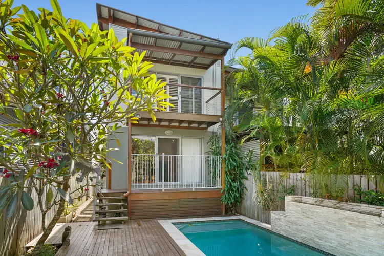 Main view of Homely apartment listing, 2/22 Nundah Avenue, Miami QLD 4220
