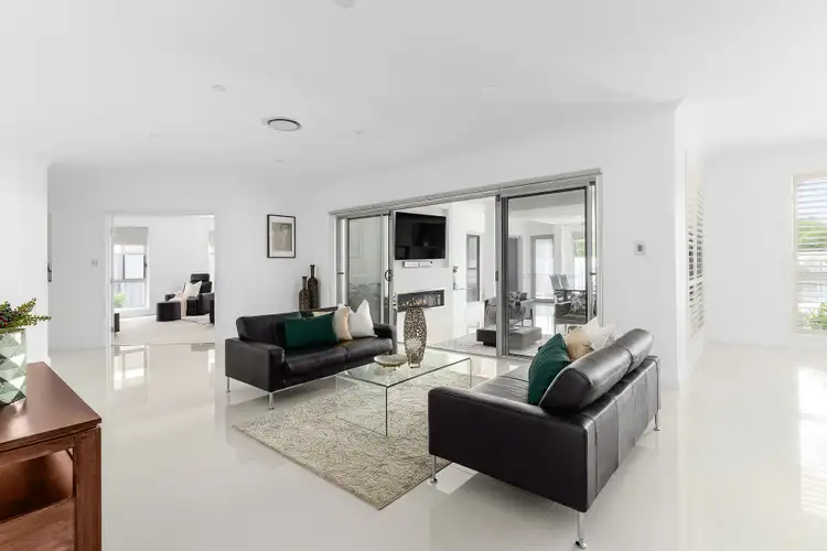 Fifth view of Homely house listing, 28 Bridgeview Circuit, Bella Vista NSW 2153