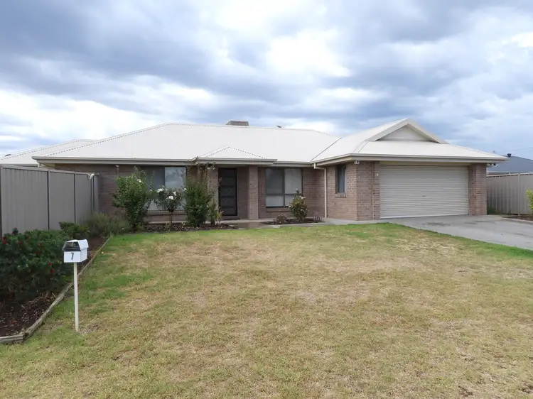 1 Pastega Place, Griffith NSW 2680