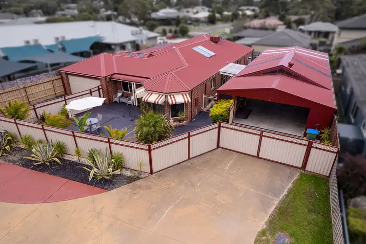 2 Regal Place, Somerville VIC 3912