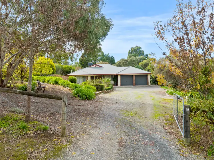 21 Jarman Crescent, Clare SA 5453