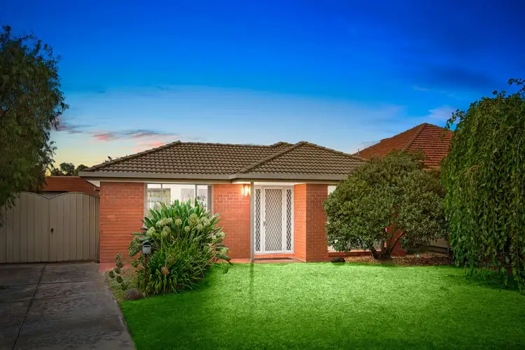 22 Jacqueline Close, Werribee VIC 3030