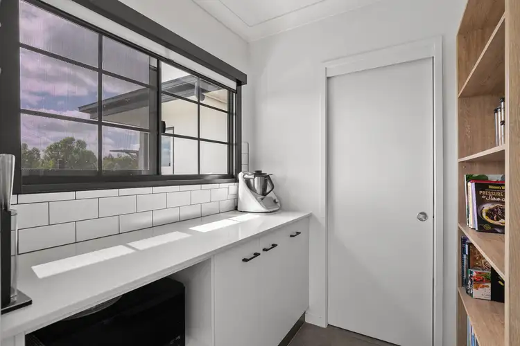 Sixth view of Homely house listing, 28 Longford Street, Emerald QLD 4720