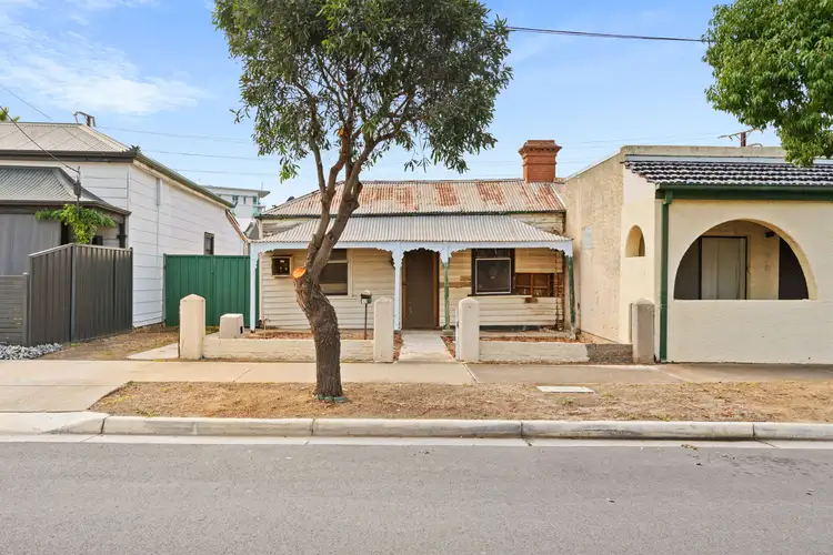 12 Castle Street, Glanville SA 5015