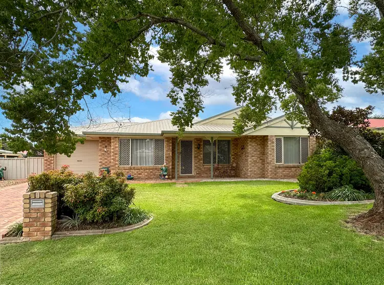 11 Silver Gum Court, Glenvale QLD 4350