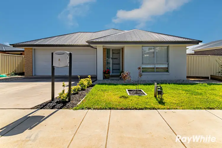 8 Jenolian Street, Huntly VIC 3551