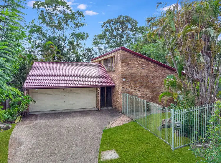3 Broadmoor Street, Kenmore Hills QLD 4069
