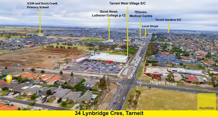 Second view of Homely house listing, 34 Lynbridge Crescent, Tarneit VIC 3029
