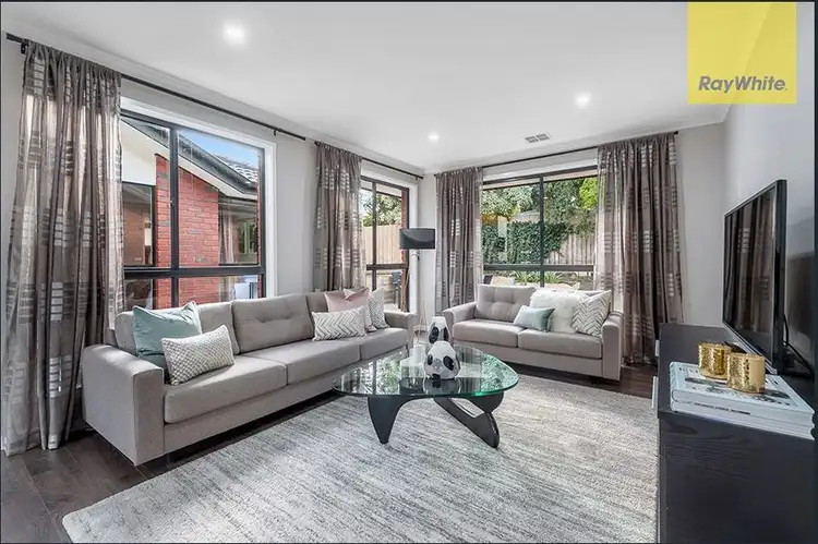 Fifth view of Homely house listing, 3 Nunn Close, Mill Park VIC 3082