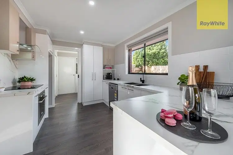 Sixth view of Homely house listing, 3 Nunn Close, Mill Park VIC 3082