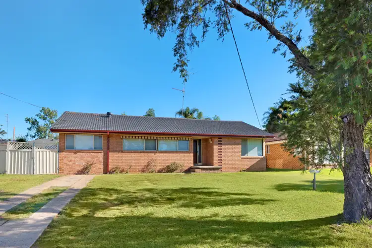 4 Girra Avenue, South Penrith NSW 2750
