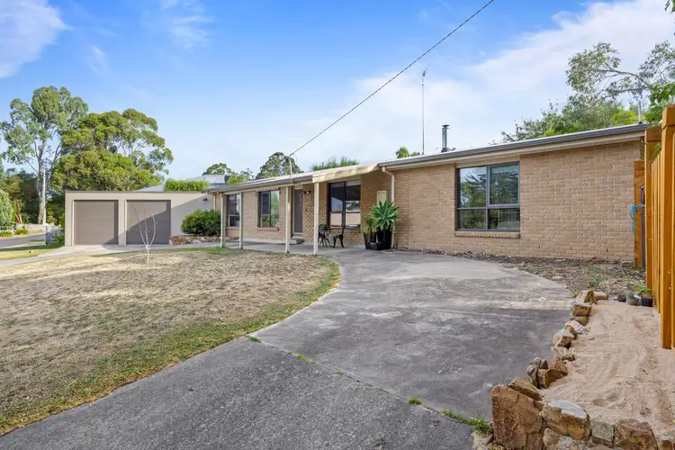 2 Sovereign Street, Golden Point VIC 3350