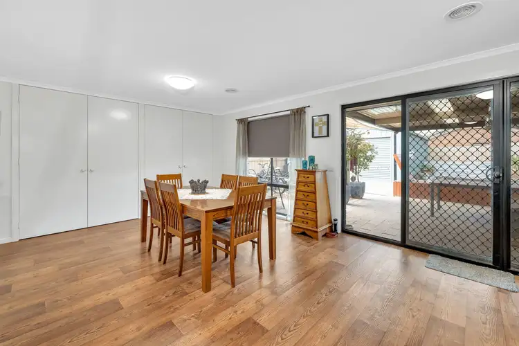 Fifth view of Homely house listing, 2 Savage Court, Werribee VIC 3030