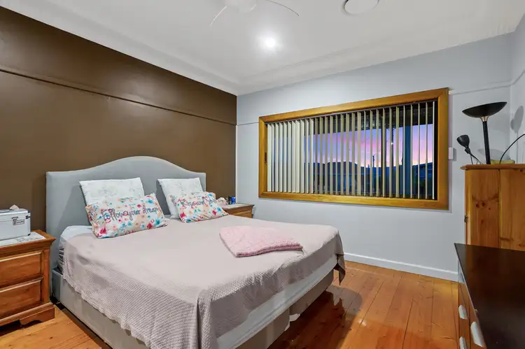 Fifth view of Homely house listing, 213 Flagstaff Road, Lake Heights NSW 2502