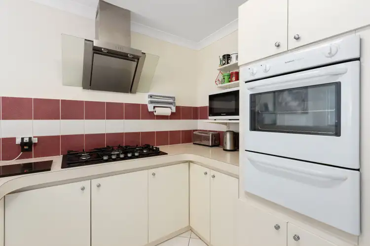 Fifth view of Homely house listing, 4/5 Flametree Place, Beechboro WA 6063