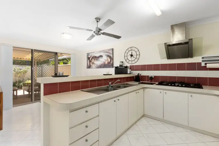 Sixth view of Homely house listing, 4/5 Flametree Place, Beechboro WA 6063