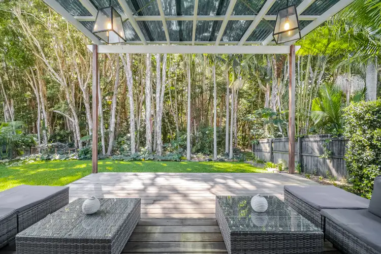 30 Bottlebrush Crescent, Suffolk Park NSW 2481