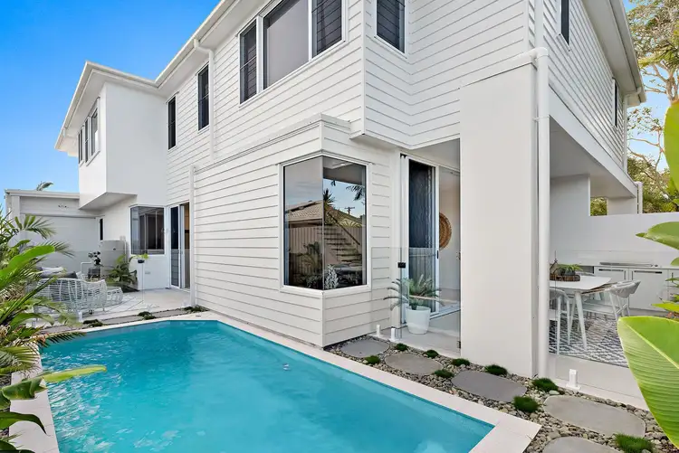 2/17 Perina Street, Warana QLD 4575