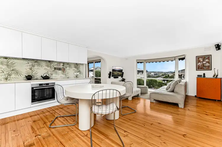 Main view of Homely unit listing, 3/30 Barlyn Road, Mount Waverley VIC 3149