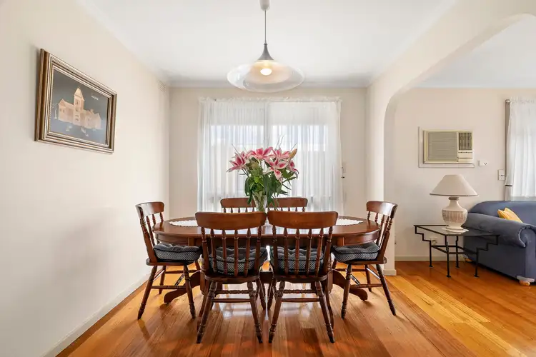 Fifth view of Homely house listing, 2 Andleon Court, Clayton South VIC 3169