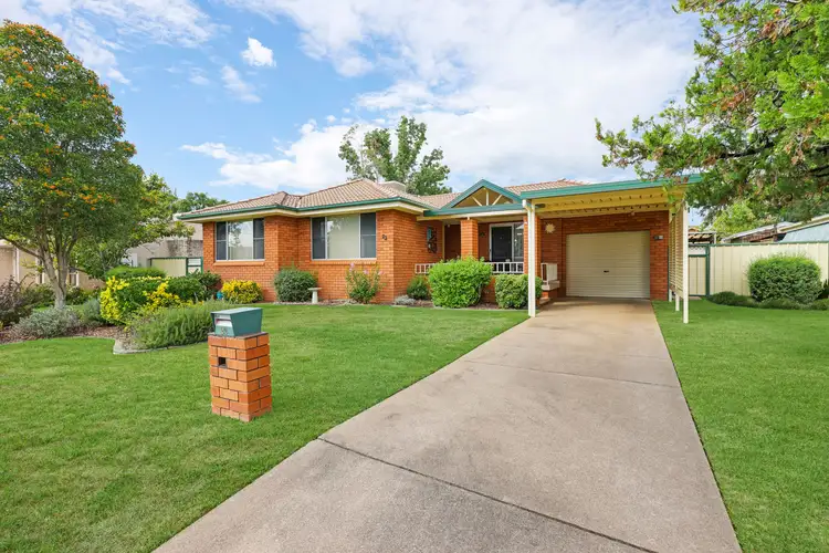 22 Waree Drive, Tamworth NSW 2340