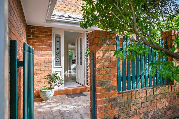43 Neale Avenue