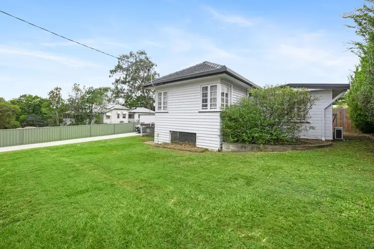 Second view of Homely house listing, 140 Englefield Road, Oxley QLD 4075