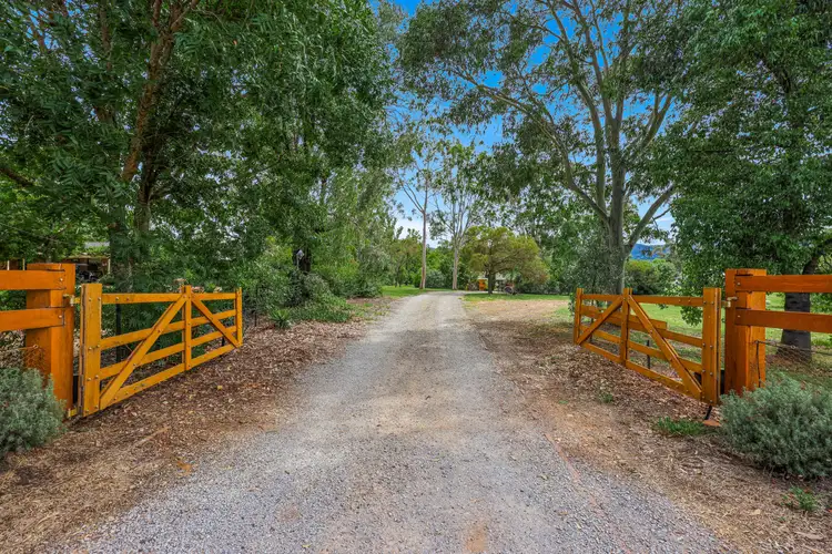 232 Bournes Lane, Tamworth NSW 2340