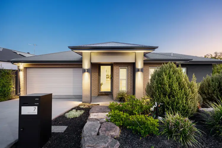 7 Exbury Street, Officer VIC 3809