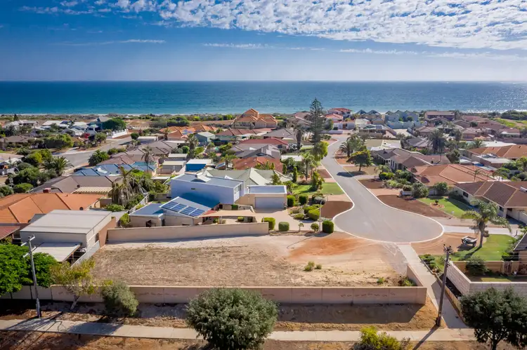 16 Sheldon Place, Tarcoola Beach WA 6530