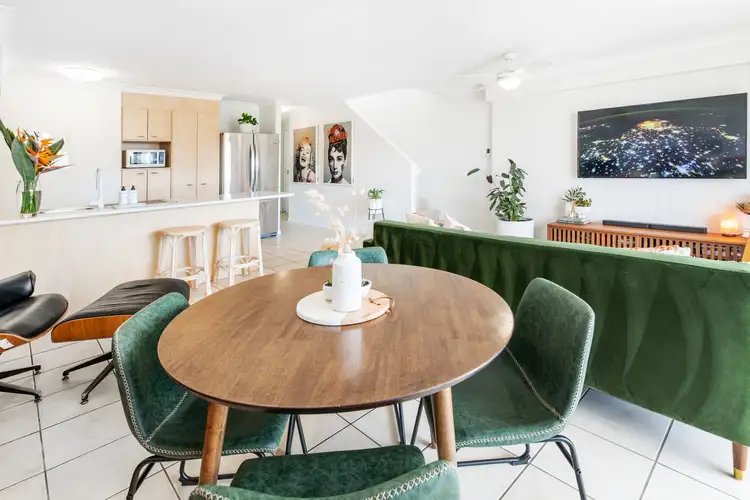 320/392 Marine Parade, Labrador QLD 4215