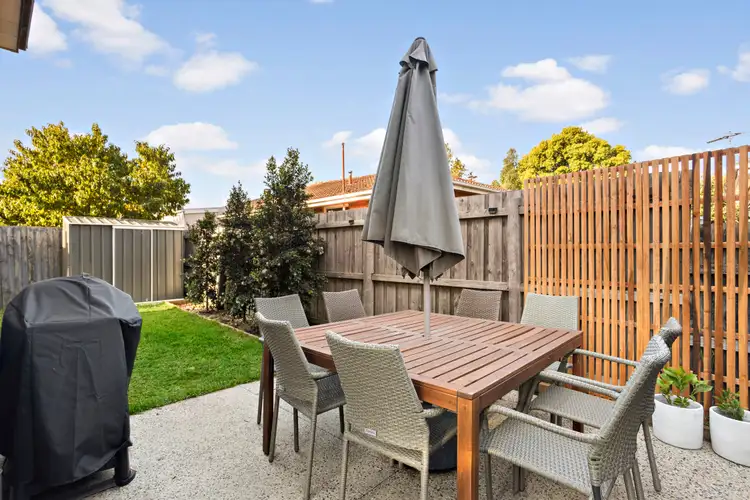 2/6 Olinda Grove, Oakleigh South VIC 3167