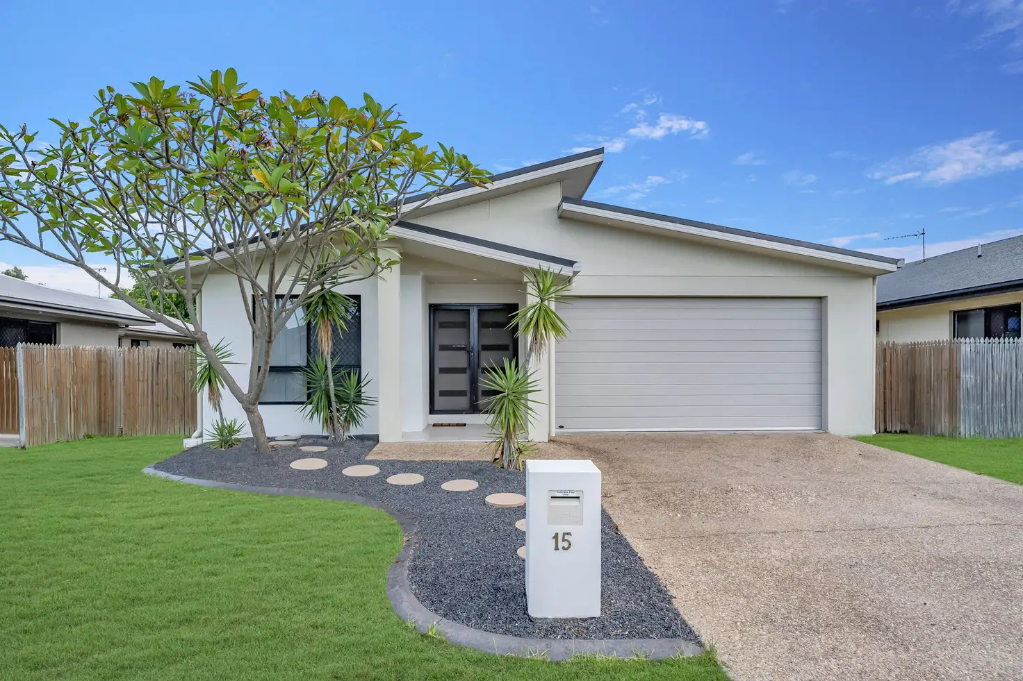 Main view of Homely house listing, 15 Rangeleigh Court, Mount Louisa QLD 4814