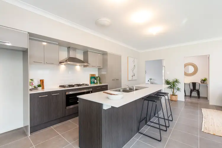 14 Apple Street, Fern Bay NSW 2295