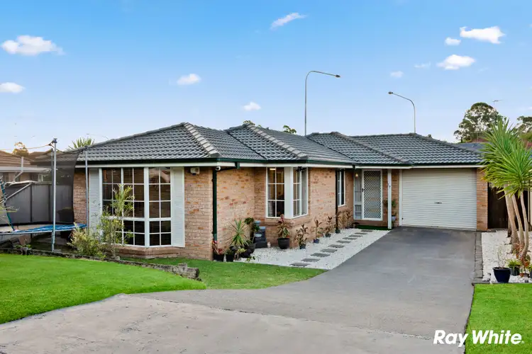 17 Toomey Crescent, Quakers Hill NSW 2763