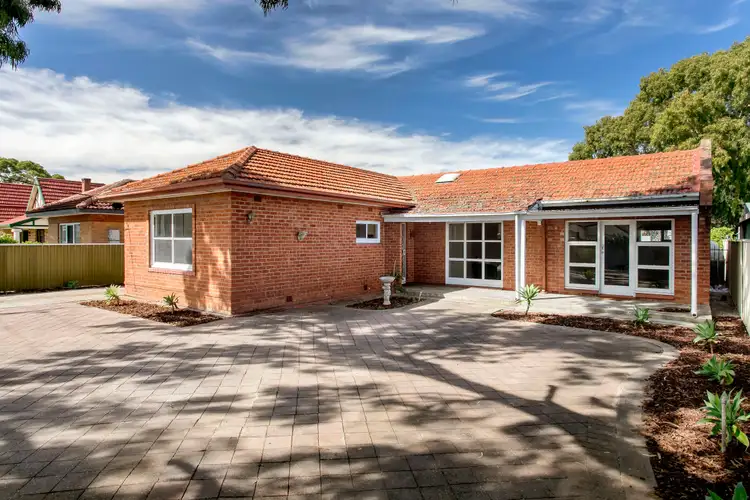 301 Oaklands Road, Marion SA 5043