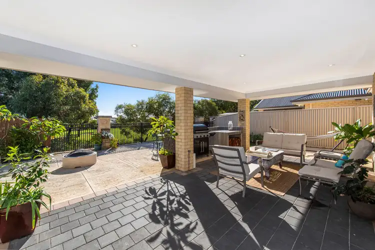 19 Hayeswater Circuit, Waikiki WA 6169