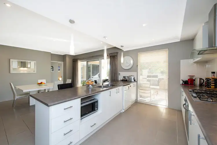 Seventh view of Homely house listing, 19 Hayeswater Circuit, Waikiki WA 6169