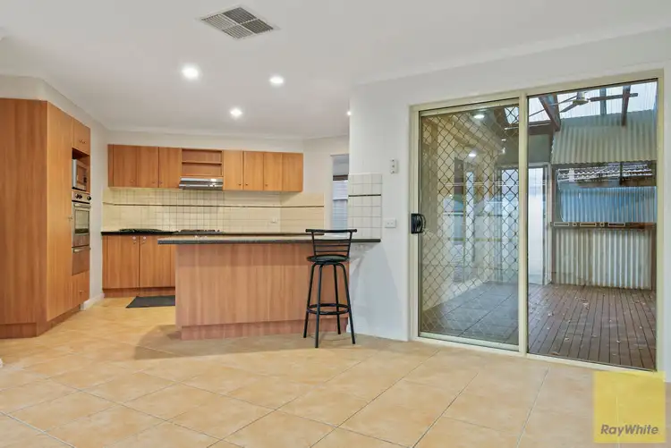 Sixth view of Homely house listing, 2 Windle Court, Truganina VIC 3029