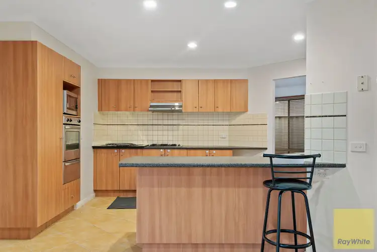 Seventh view of Homely house listing, 2 Windle Court, Truganina VIC 3029