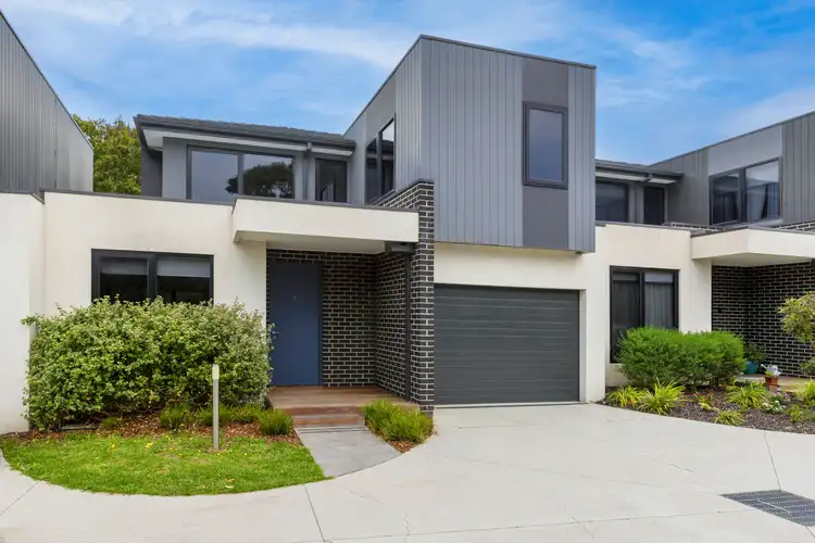 8/57-59 Tootal Road, Dingley Village VIC 3172