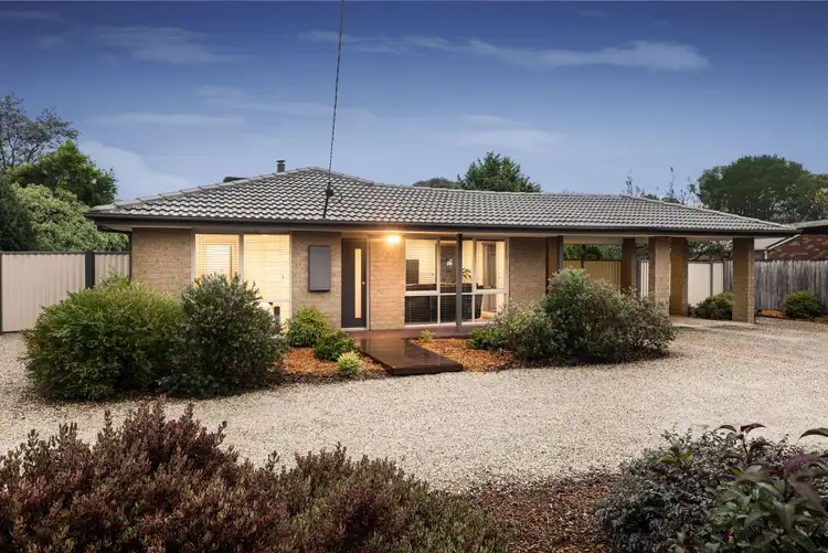 Second view of Homely house listing, 3 Redwood Court, Romsey VIC 3434