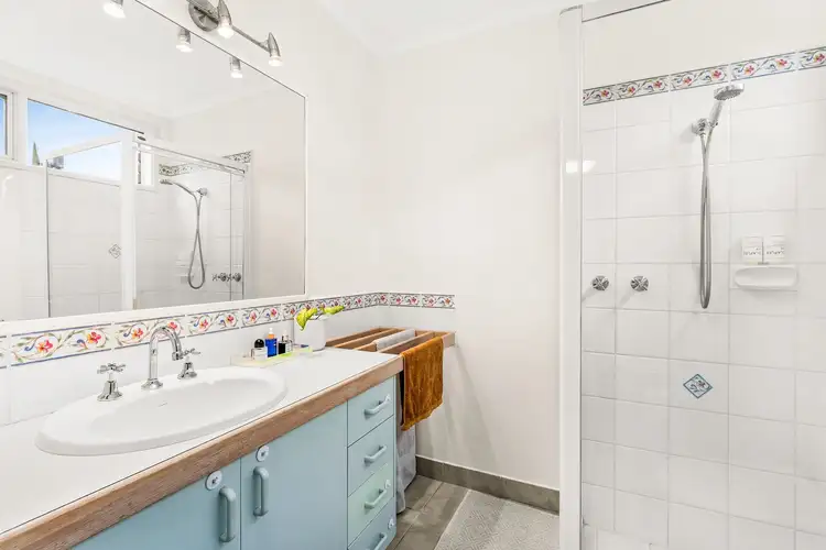 Sixth view of Homely house listing, 10 Leonard Avenue, Berwick VIC 3806