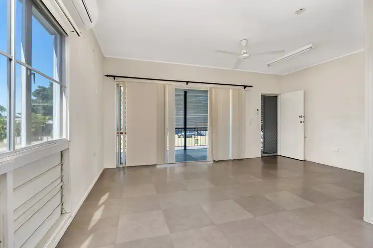 Fourth view of Homely house listing, 3 Dearden Place, Emerald QLD 4720