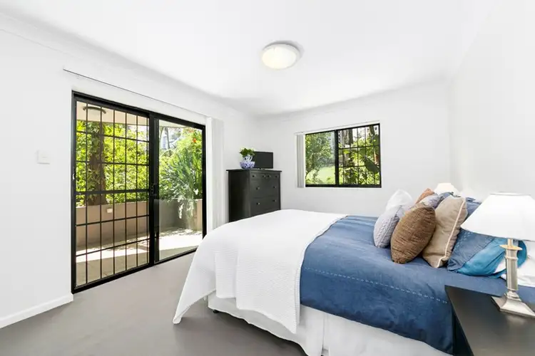 Sixth view of Homely apartment listing, 4/39 Cairns Street, Kangaroo Point QLD 4169