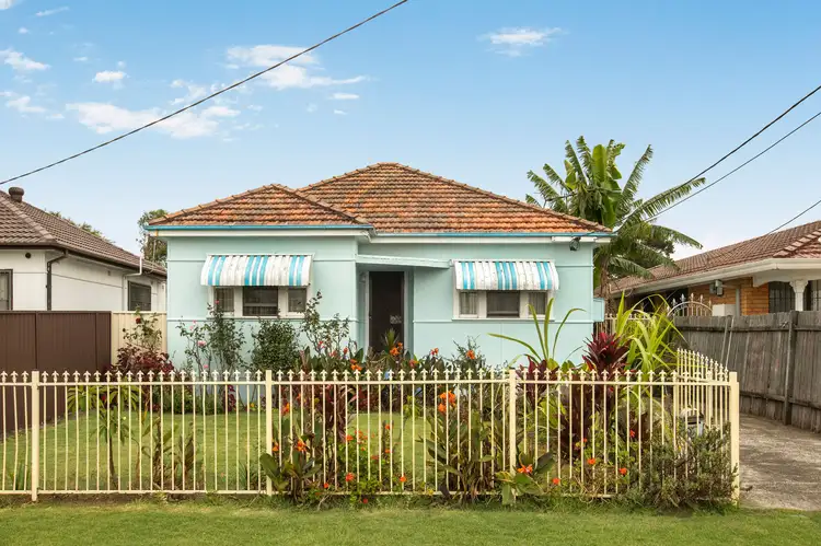 8 Grevillea Road, Chester Hill NSW 2162
