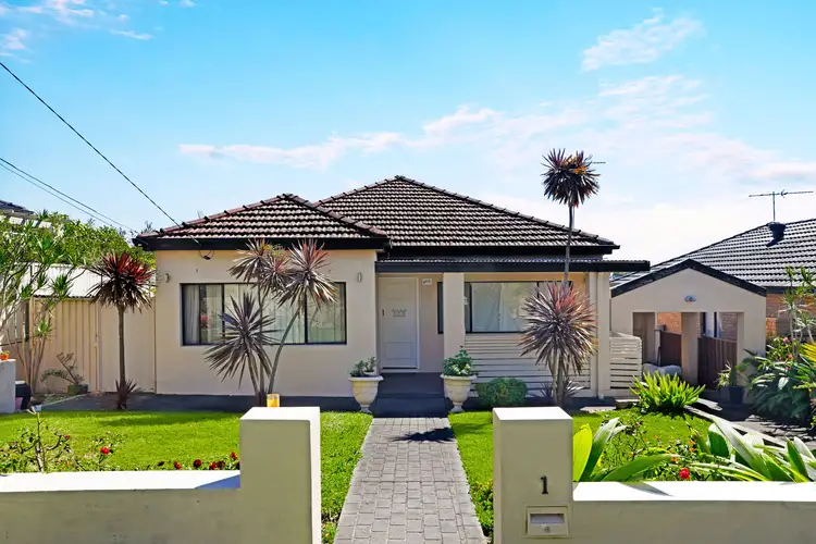 1 Raymond Avenue, Roselands NSW 2196