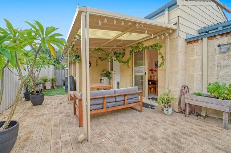 2/53 Calais Road, Scarborough WA 6019
