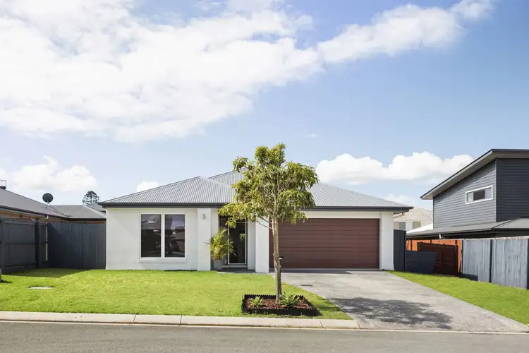8 Morgan Street, Brighton QLD 4017